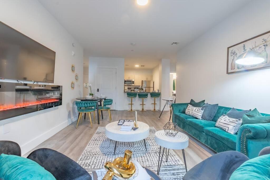 2 Bedroom 2 Bath Suite, Near American Dream And The Airport, Free Parking, King Bed And 2 Queen Beds, Washer And Dryer Orange 외부 사진
