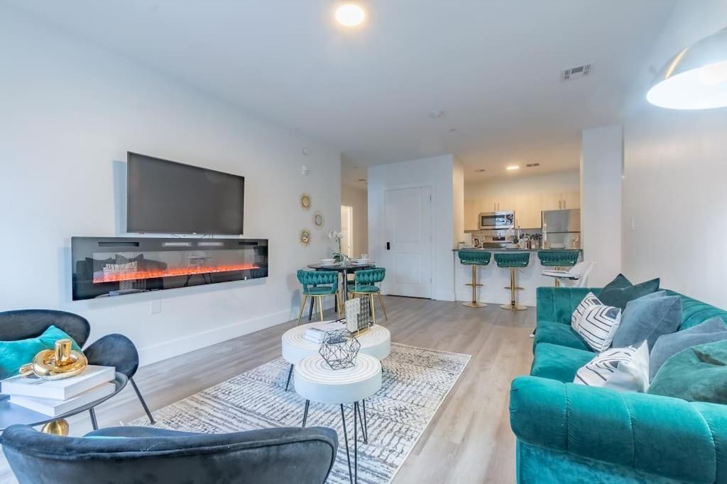 2 Bedroom 2 Bath Suite, Near American Dream And The Airport, Free Parking, King Bed And 2 Queen Beds, Washer And Dryer Orange 외부 사진