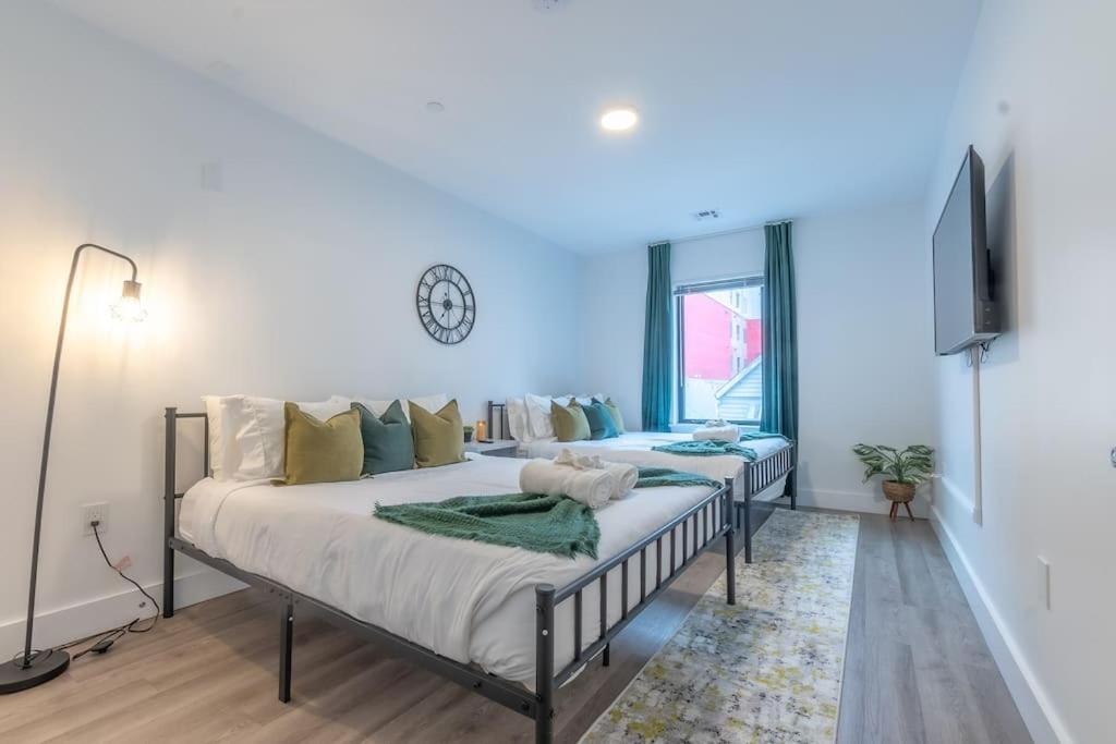 2 Bedroom 2 Bath Suite, Near American Dream And The Airport, Free Parking, King Bed And 2 Queen Beds, Washer And Dryer Orange 외부 사진