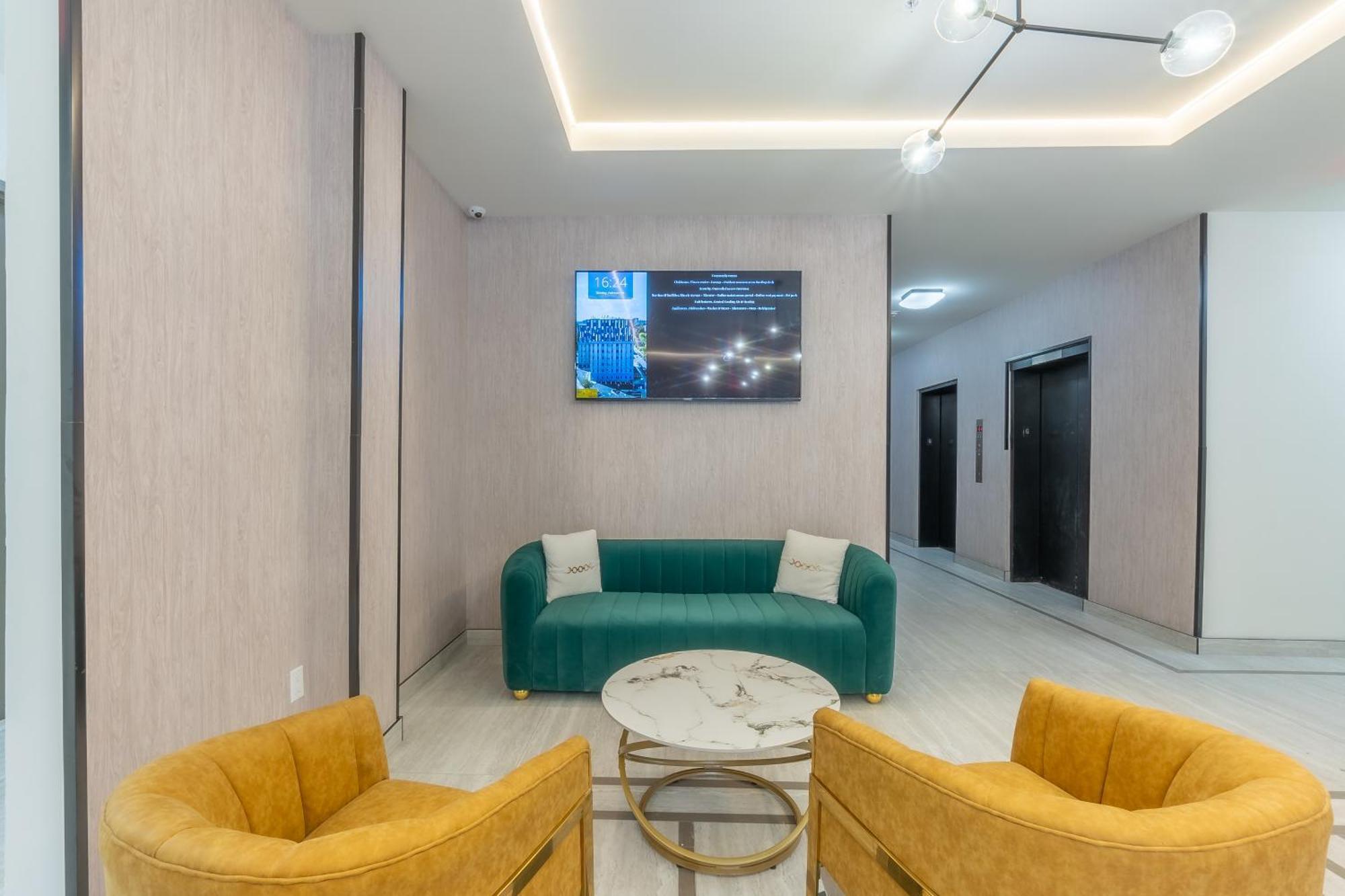 2 Bedroom 2 Bath Suite, Near American Dream And The Airport, Free Parking, King Bed And 2 Queen Beds, Washer And Dryer Orange 외부 사진